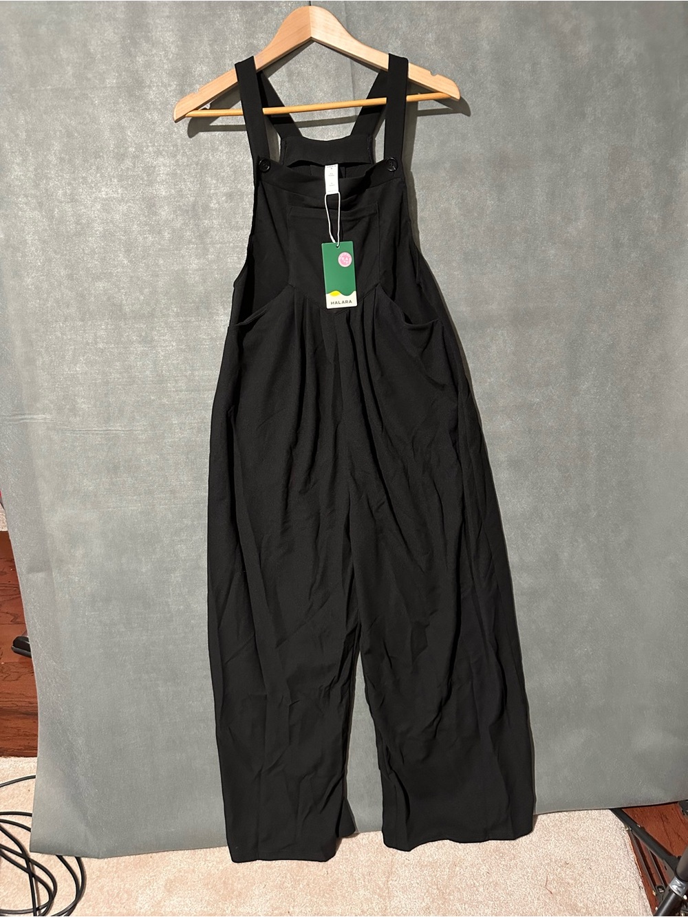 Halara Black Wide Leg Jumpsuit Size Small NWT Overalls Style Pockets